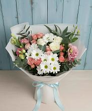 Букет цветов из:  Розы, Лизиантусы и Хризантемы в Мамонтово Алтайский край