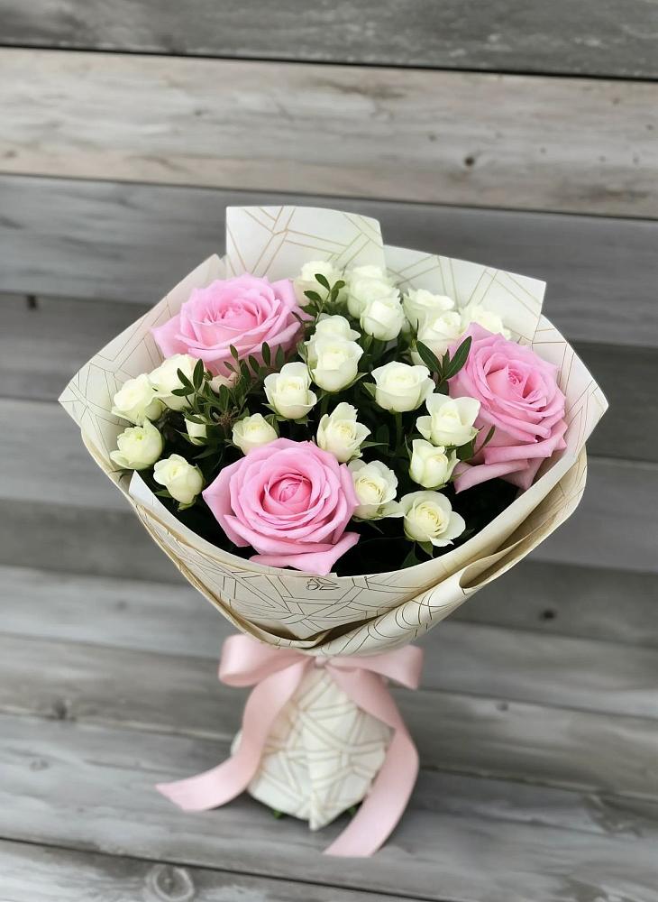 Букет цветов из: Розы в Мамонтово Алтайский край