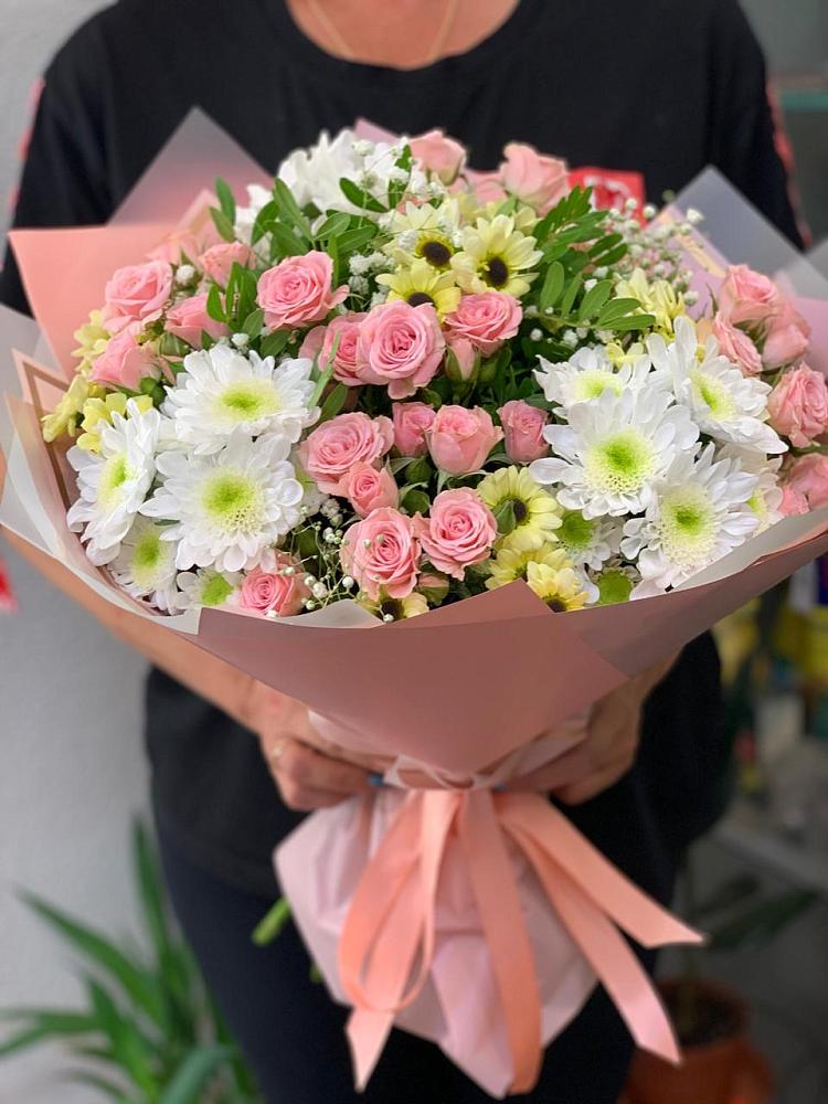 Букет цветов из: Розы и Хризантемы в Мамонтово Алтайский край