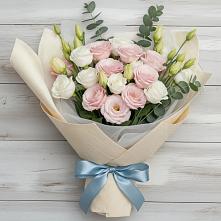 Букет цветов из:  Лизиантусы в Мамонтово Алтайский край