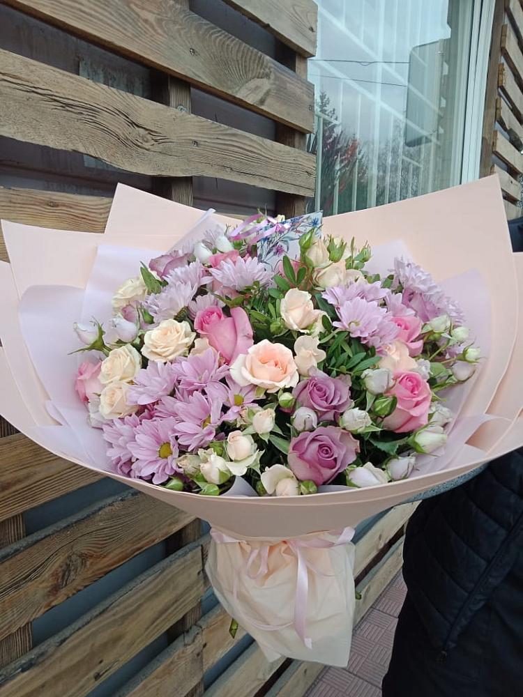 Букет цветов из: Розы и Хризантемы в Мамонтово Алтайский край