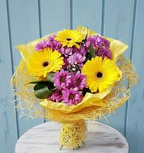 Букет цветов из:  Хризантемы и Герберы в Мамонтово Алтайский край