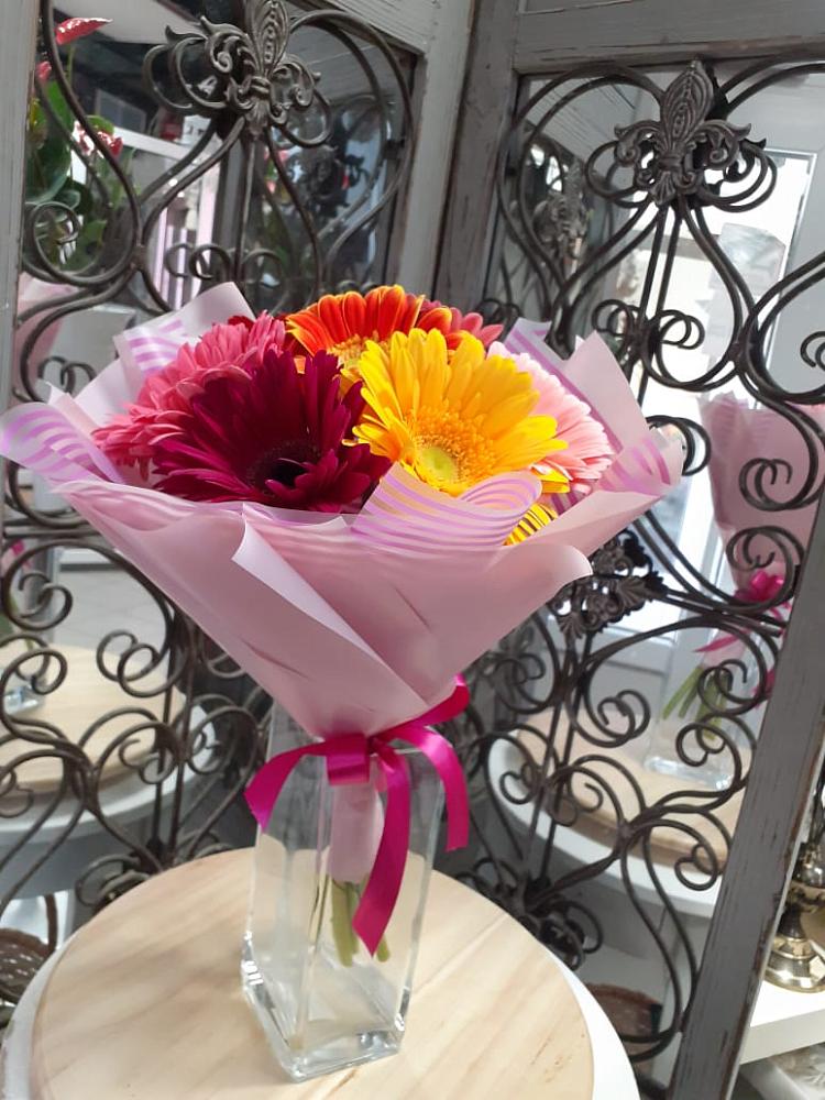 Букет цветов из: Герберы в Мамонтово Алтайский край