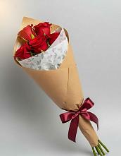 Букет цветов из:  Розы в Мамонтово Алтайский край