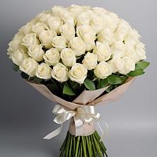 Букет 101 беля роза Белоснежка в Мамонтово Алтайский край
