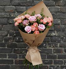 Букет цветов из:  Розы в Мамонтово Алтайский край