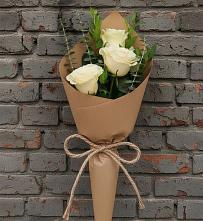Букет цветов из:  Розы в Мамонтово Алтайский край