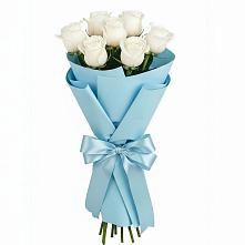 Букет 7 белых роз Проуд в Мамонтово Алтайский край