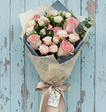 Букет цветов из:  Розы в Мамонтово Алтайский край