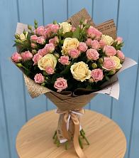 Букет цветов из:  Розы в Мамонтово Алтайский край