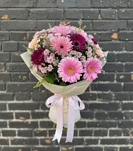 Букет цветов из:  Герберы и Хризантемы в Мамонтово Алтайский край