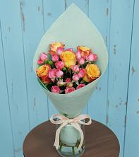 Букет цветов из:  Розы в Мамонтово Алтайский край