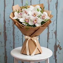 Букет цветов из:  Орхидеи и Розы в Мамонтово Алтайский край
