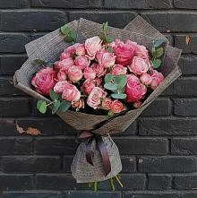 Букет цветов из:  Розы в Мамонтово Алтайский край